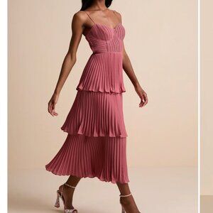 Lulu's Tiered Midi Dress
